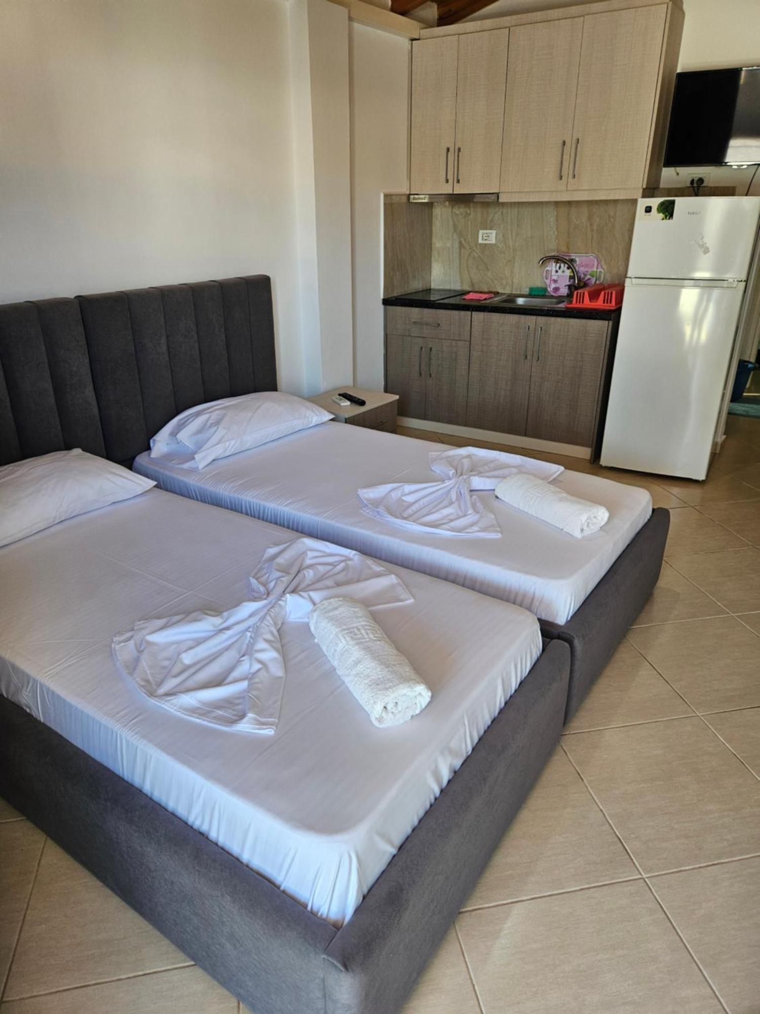 Ylli Mance Apartments Ksamil Cameră foto